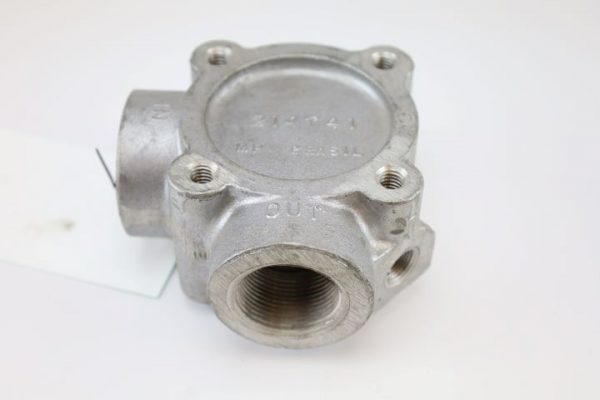 Oil filter housing