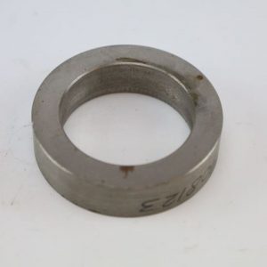 Camshaft retaining ring